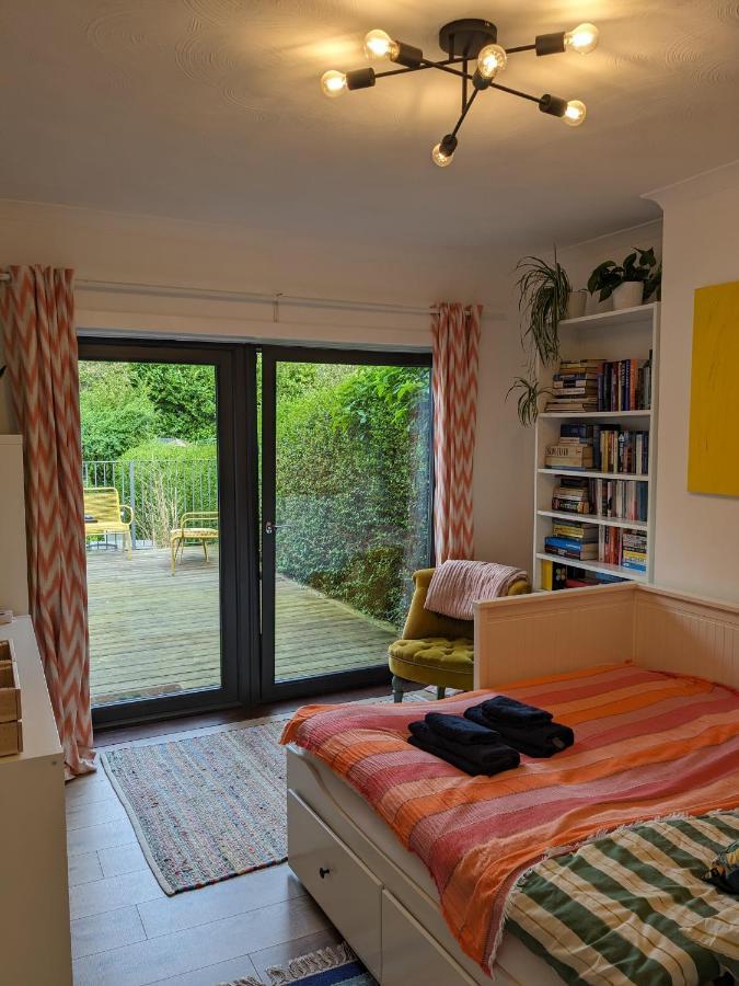 Private With Terrace And Free Parking Accommodatie bij particulieren